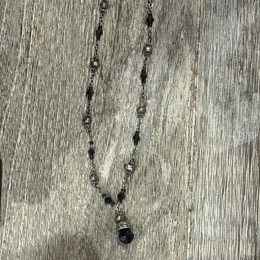 Elegant Black and Silver Necklace